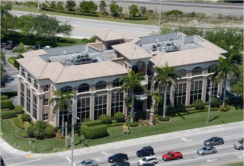 One Royal Palm Place